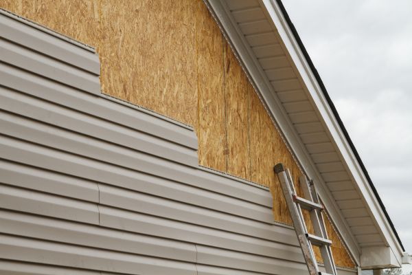 Loose Siding Replacement in Ballwin