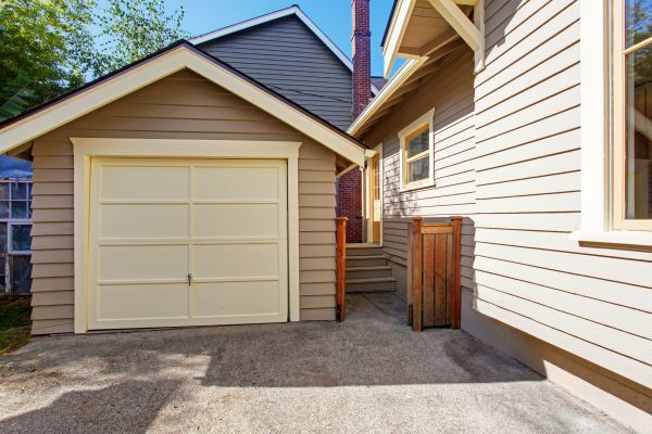 Garage Siding Replacement in Ballwin