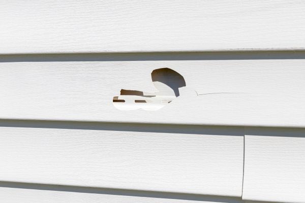 White Vinyl Siding Repair Service